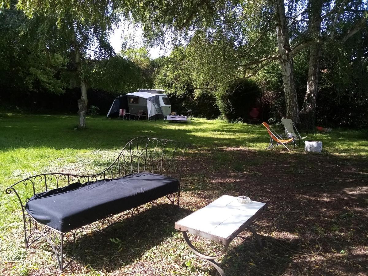 Havre De Paix Au Bords De L'Eure - Divers Hebergements Garennes-sur-Eure Exterior foto