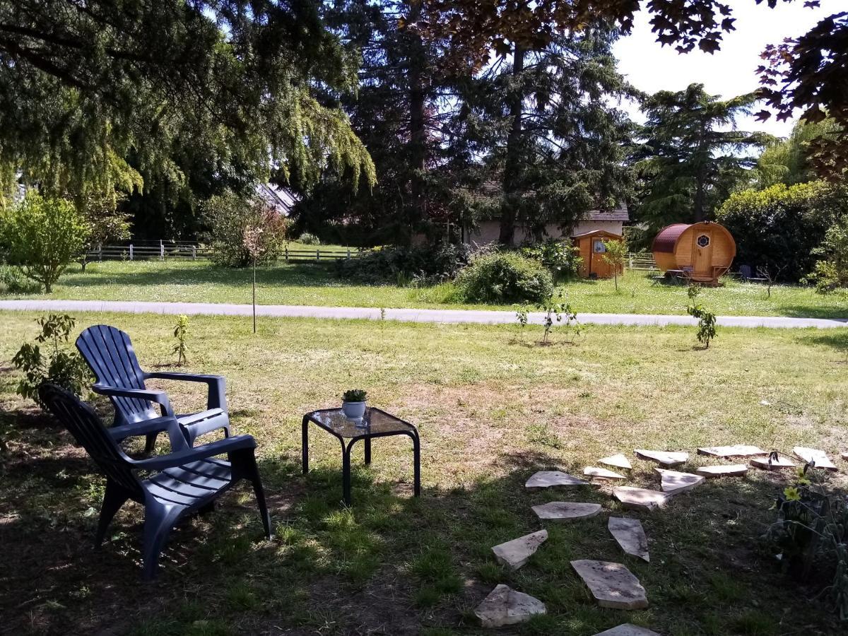 Havre De Paix Au Bords De L'Eure - Divers Hebergements Garennes-sur-Eure Exterior foto
